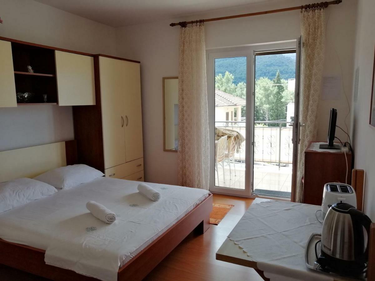 Apartments Emmas Studio Stari Grad  Exterior foto