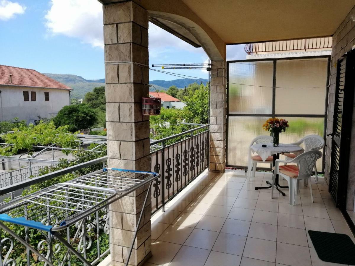 Apartments Emmas Studio Stari Grad  Exterior foto